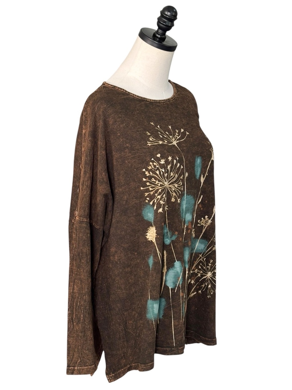 Jess & Jane dark brown Mineral Washed tunic top 3-button accent dolman sleeve| L - Picture 4 of 13